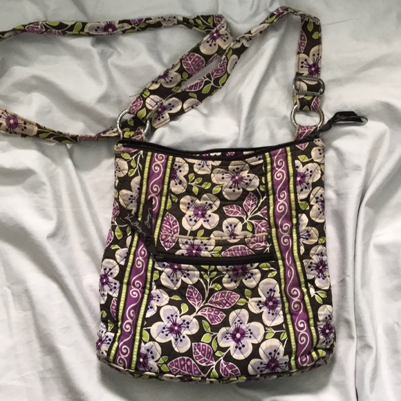 Vera Bradley crossbody - Picture 1 of 3